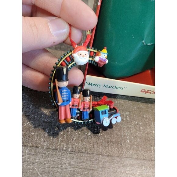 Enesco small Wanderers Merry Marchers ornament Xmas Decor trained soldier Santa - Picture 2 of 3